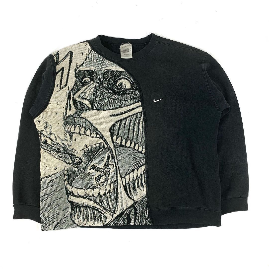 AOT Vintage Sweatshirt - アキラ